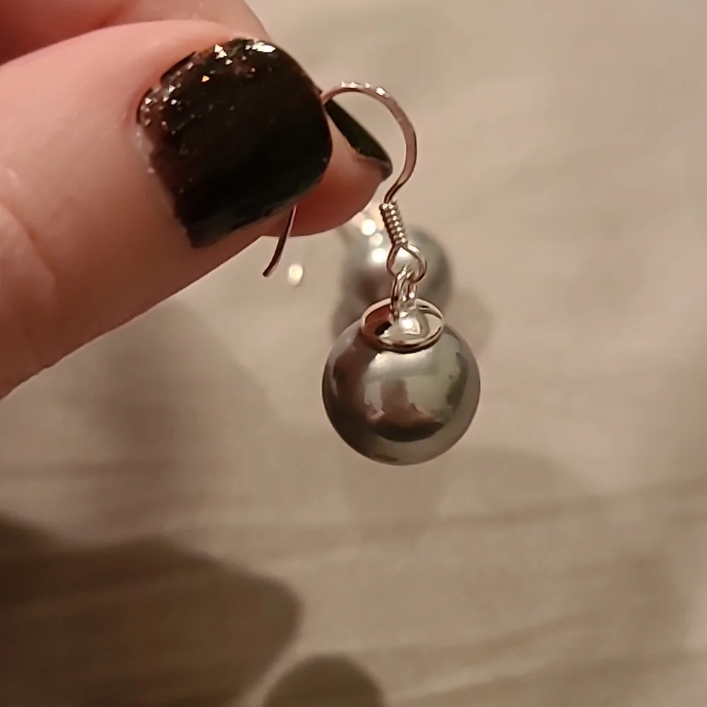 Silver pearls sterling silver drop earrings - Picture 4 of 4
